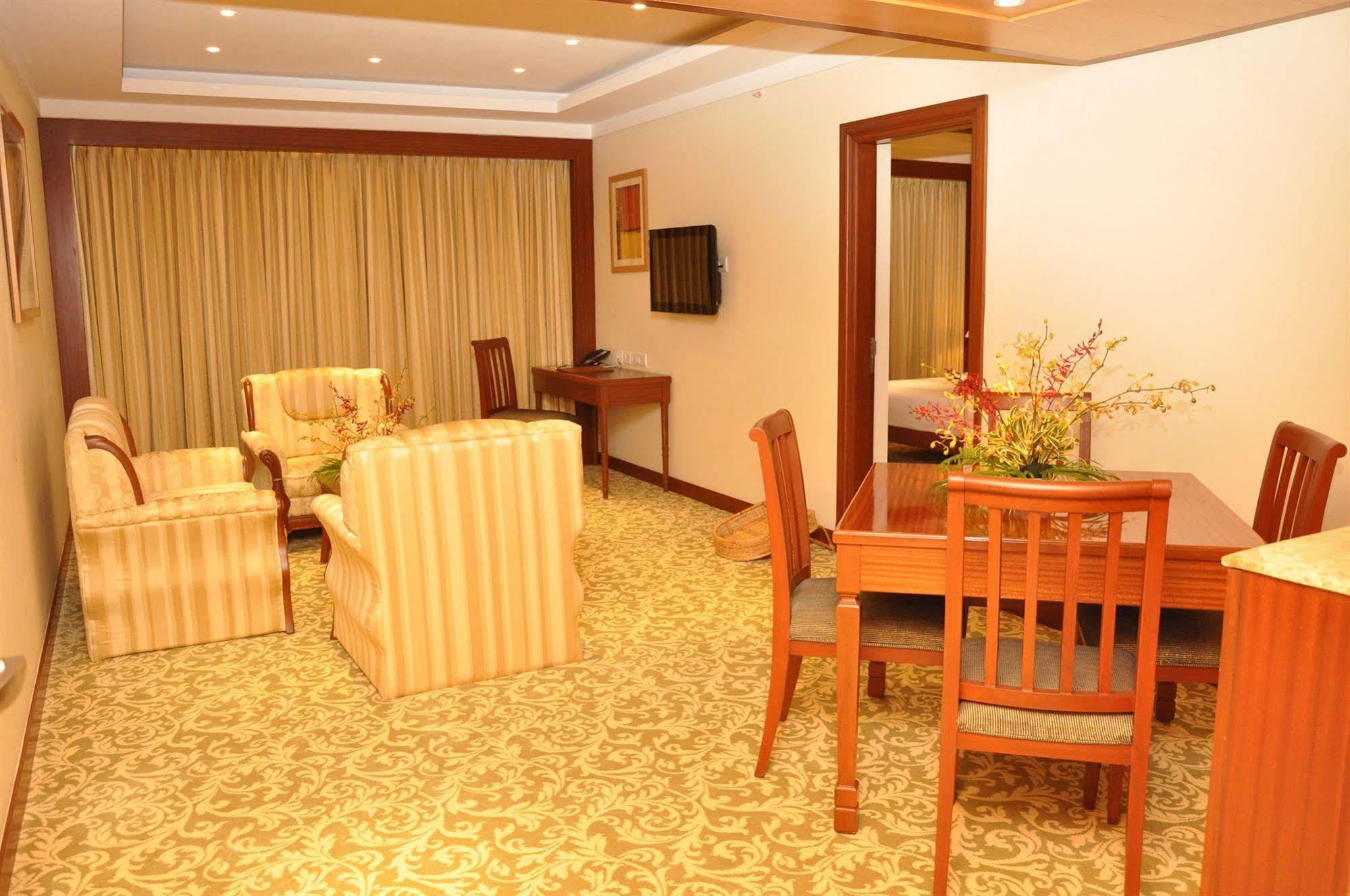 Accord Puducherry Exterior foto